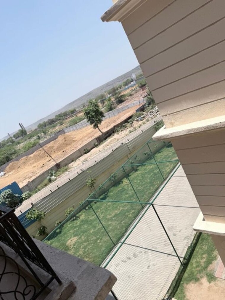 Balcony, signature-global-park 2 Bedroom 745 Sq.Ft. Builder Floor In Sohna Sector 36 Gurgaon 10442782