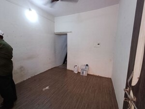 Room in 2 BHK Independent House at Gulab Nagar – for Rent