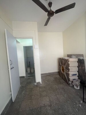 Parking in 1 BHK Apartment at Kamgar Putala Vasahat – for Rent