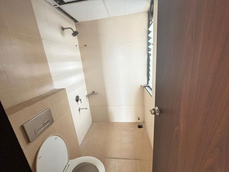 Bathroom, shapoorji-pallonji-joyville-hinjewadi-phase-2 2 Bedroom 720 Sq.Ft. Apartment In Hinjewadi Pune 10442796