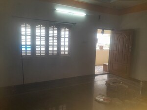 Room in 2 BHK Builder Floor at Akshya Nagar – for Rent