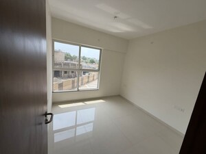 Room in 2 BHK Apartment at Pride Purple Park Titan, Hinjewadi – for Rent