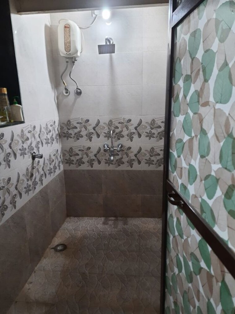 Bathroom, krishna-tower-kapurbawdi 1 Bedroom 450 Sq.Ft. Apartment In Kapur Bawdi Thane 10442835