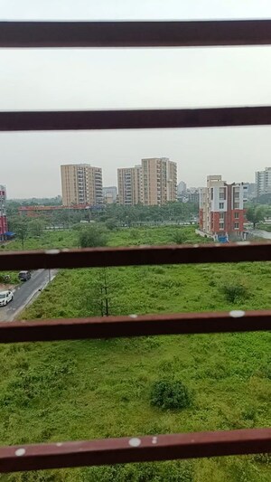 Swimming Pool in 3 BHK Apartment at Rajarhat – for Sale
