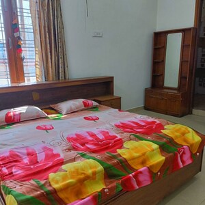 Bedroom in 2 BHK Apartment at Laxman Chowk – for Rent