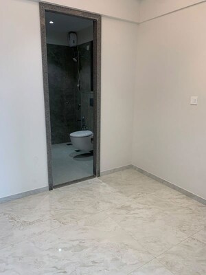 1 BHK Apartment – Entrance View at Rubberwala Seventh Avenue, Byculla - for Sale