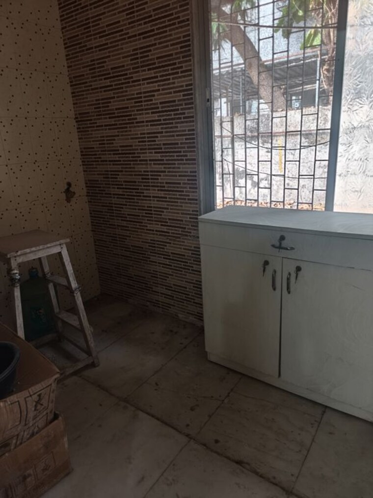 Bathroom, aadhunik-madhumas-chs 2 Bedroom 700 Sq.Ft. Apartment In Borivali West Mumbai 10442800
