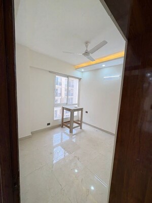 Room in 2 BHK Apartment at Signature The Millennia 3, Sector 37d – for Rent