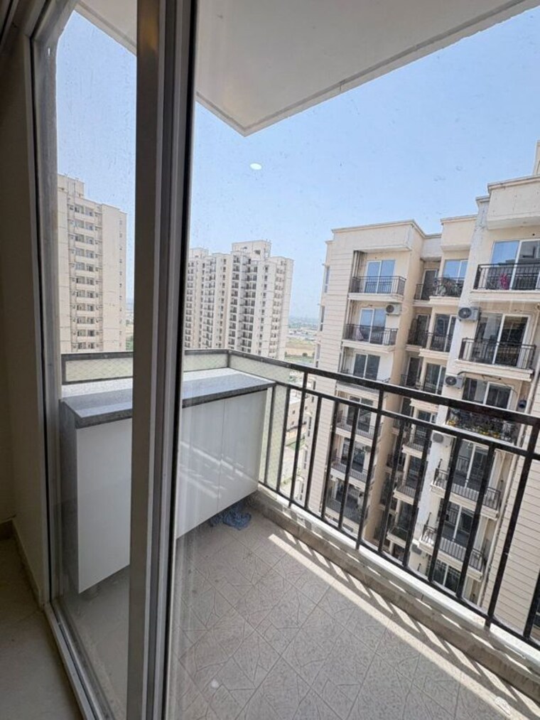 Balcony, signature-the-millennia-3 2 Bedroom 1000 Sq.Ft. Apartment In Sector 37d Gurgaon 10442887
