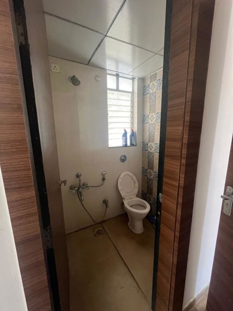 Bathroom, highpoint-itrend-homes-phase-2 1.5 Bedroom 590 Sq.Ft. Apartment In Hinjewadi Pune 10442878