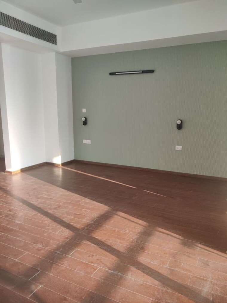 Room, m3m-golf-estate 4 Bedroom 4300 Sq.Ft. Apartment In Sector 65 Gurgaon 10442911