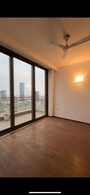 Room in 3 BHK Apartment at M3M Golf Estate, Sector 65 – for Rent