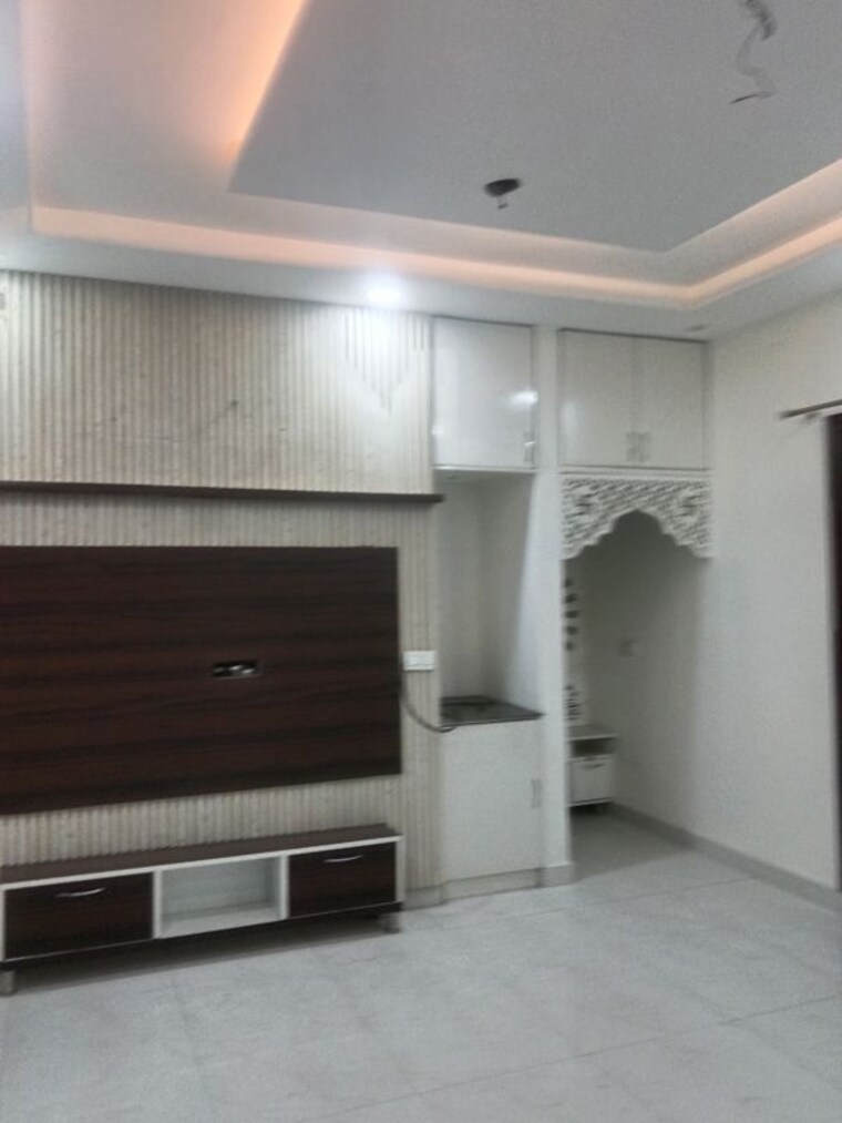 Other, guru-nanak-enclave 3 Bedroom 122 Sq.Yd. Builder Floor In Dhakoli Zirakpur 10442942