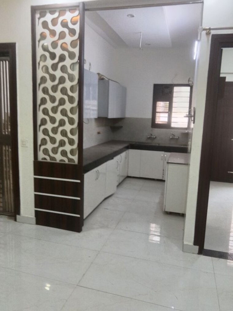 Other, guru-nanak-enclave 3 Bedroom 122 Sq.Yd. Builder Floor In Dhakoli Zirakpur 10442942