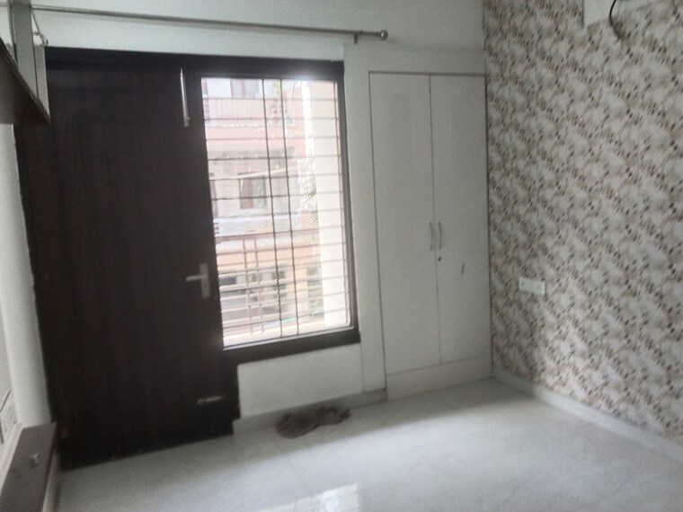 Other, guru-nanak-enclave 3 Bedroom 122 Sq.Yd. Builder Floor In Dhakoli Zirakpur 10442942