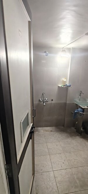 Bathroom in 3 BHK Apartment at Ashok Nagar – for Rent