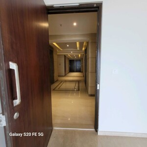Furnished Amenities in 3 BHK Apartment at Piramal Mahalaxmi, Mahalaxmi – for Rent