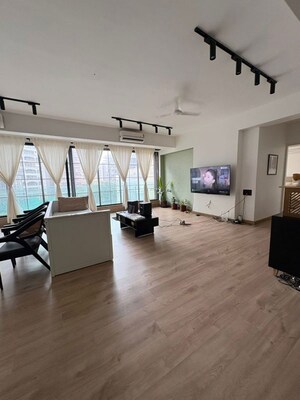 3.5 BHK Apartment For Rent in Shivraj Height, Khar West