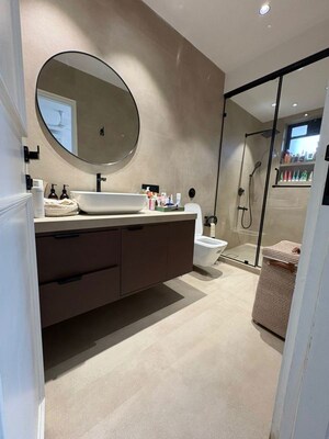 Bathroom in 3.5 BHK Apartment at Shivraj Height, Khar West – for Rent