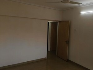 Room in 2 BHK Apartment at Zinnia CHS, Powai – for Rent