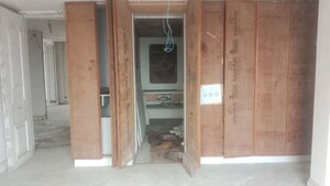 Room in  Apartment at Naupada – for Sale