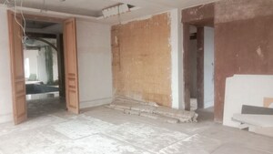  Apartment For Sale in Naupada