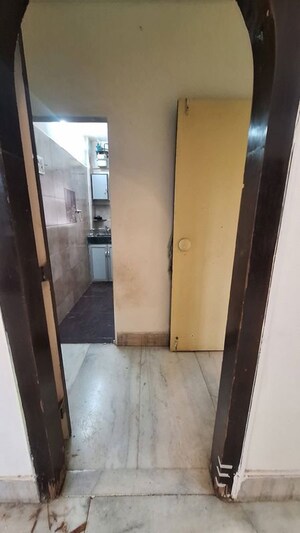 Building Lobby in 2 BHK Apartment at Amita CHS Andheri West, Andheri West – for Rent