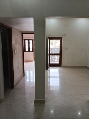 Room in 1 BHK Builder Floor at Aman Vihar – for Rent