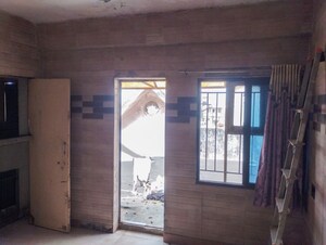 Room in  Apartment at Raipur – for Sale