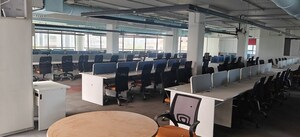 Showroom For Sale in Fort