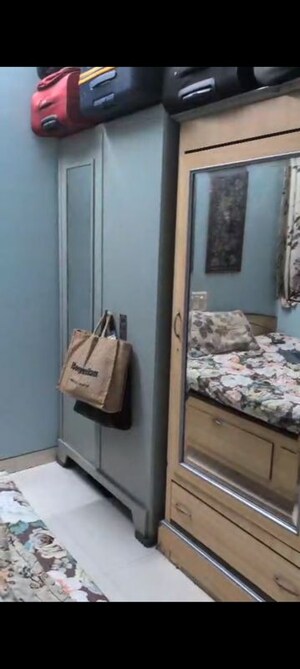 Bedroom in 1 BHK Apartment at Sion East – for Rent