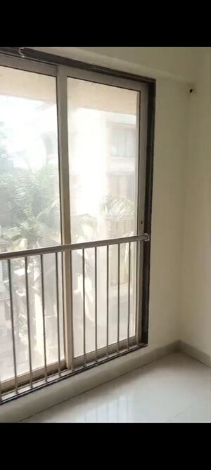 Room in 2 BHK Apartment at Nehru Nagar – for Rent
