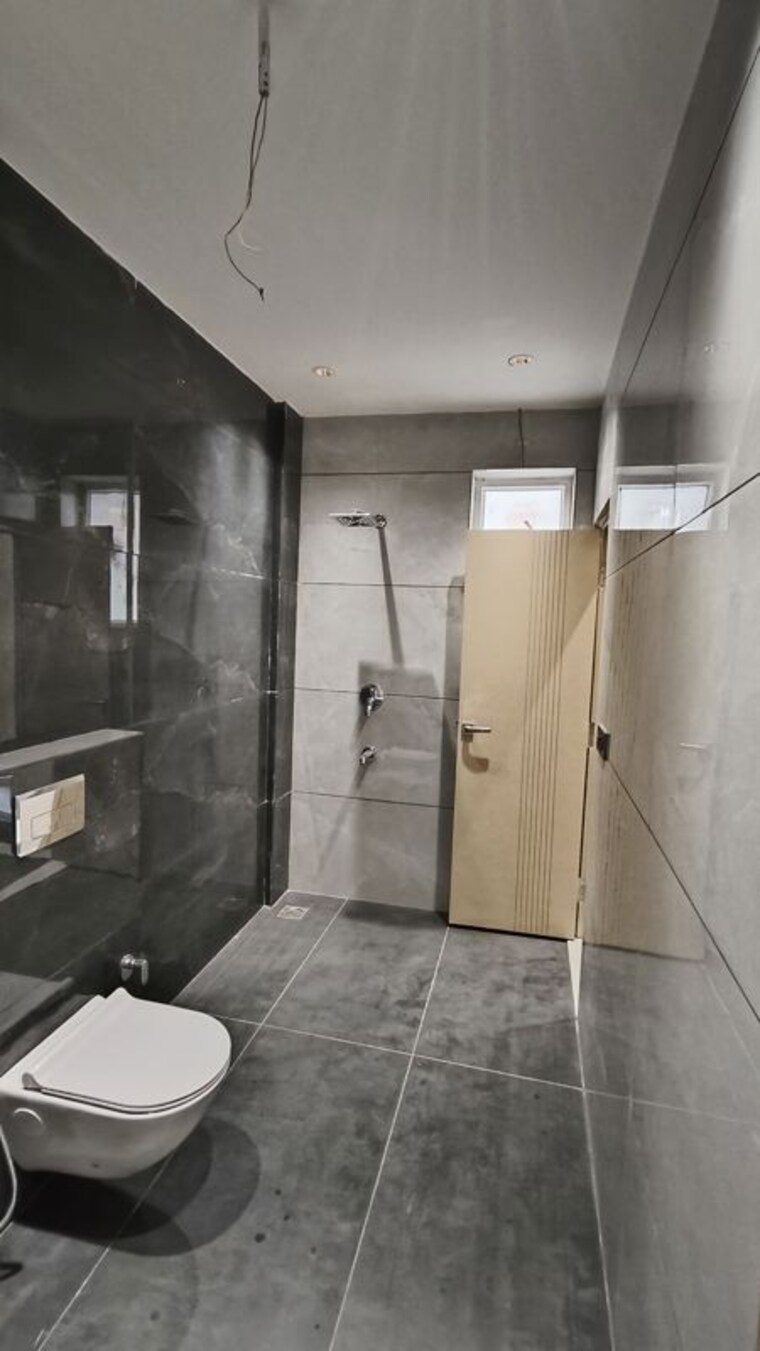 Bathroom, kharar road 3 Bedroom 1350 Sq.Ft. Builder Floor In Kharar Road Mohali 10443330