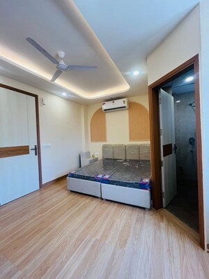 Room in Studio Builder Floor at Sector 46 – for Rent