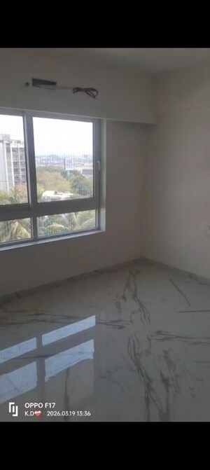 Room in 3 BHK Apartment at Brahmanand CHS Vile Parle East, Vile Parle East – for Rent