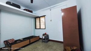Room in 1 BHK Apartment at Mira Society, Swargate – for Rent