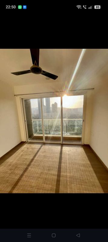 1 BHK 500 Sq.Ft. Apartment in Viviana Mall