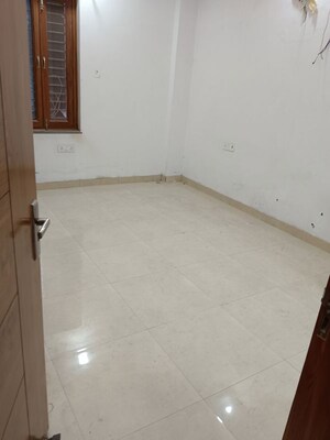 3 BHK Builder Floor For Rent in Sector 7