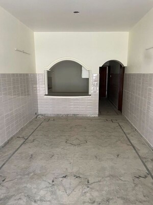 Bathroom in 5 BHK Villa at Ashiyana – for Rent