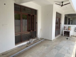 Room in 5 BHK Villa at Ashiyana – for Rent