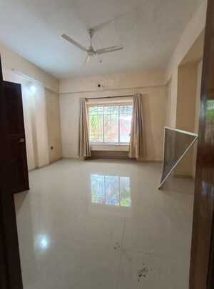 Room in 4 BHK Apartment at Anupam Vihar, Bibwewadi – for Rent