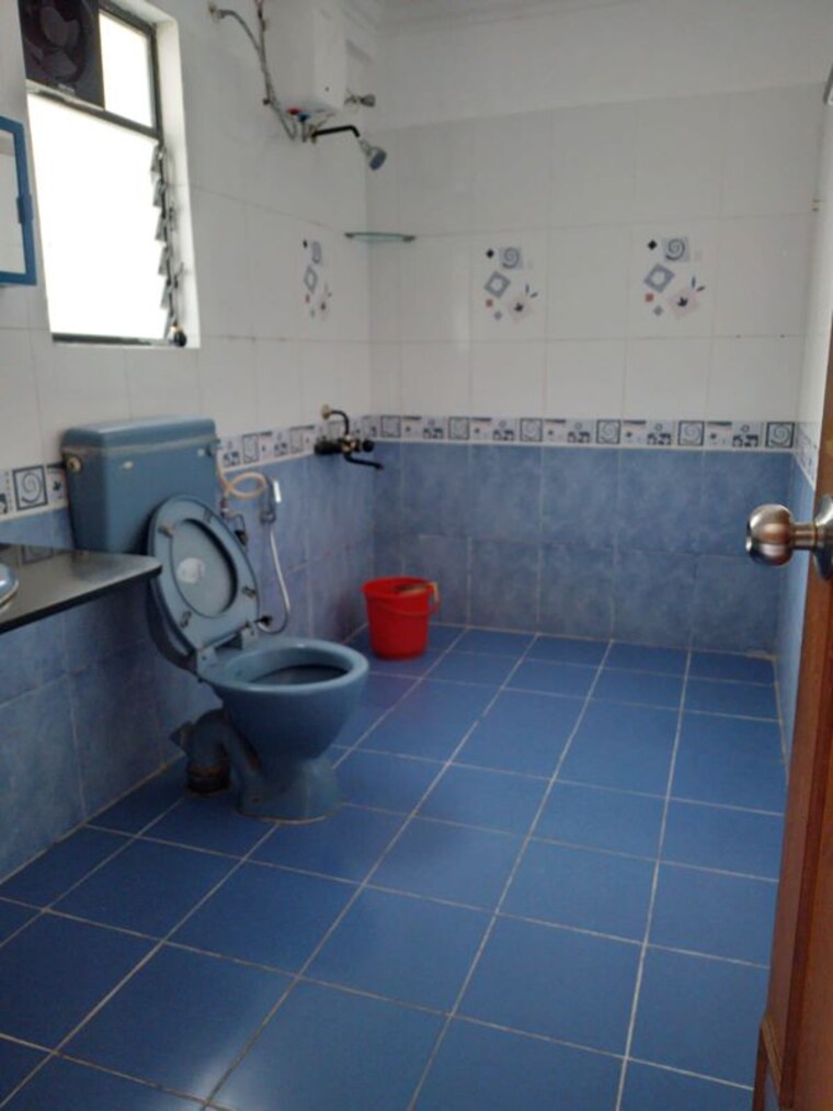 Bathroom, lodha-bella-vita 4 Bedroom 1650 Sq.Ft. Apartment In Nibm Road Pune 10443468