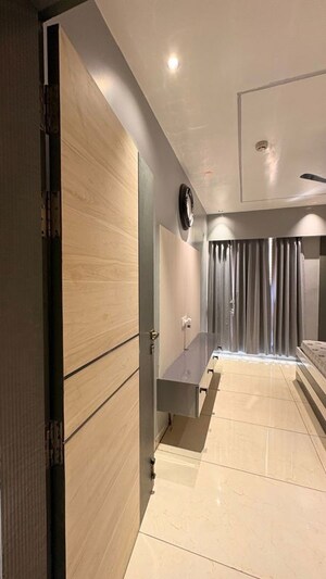 Bathroom in 4 BHK Apartment at Rishita Manhattan, Gomti Nagar – for Rent