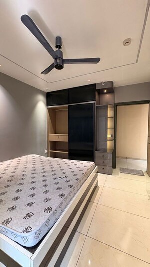 Bedroom in 4 BHK Apartment at Rishita Manhattan, Gomti Nagar – for Rent