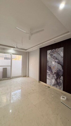 Room in 4 BHK Villa at Ansal Sushant Golf city, Sushant Golf City – for Rent
