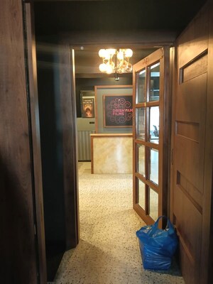  Office Space – Entrance View at Andheri West - for Rent
