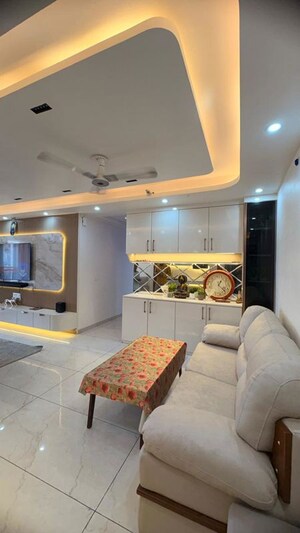 Bedroom in 3.5 BHK Apartment at Rishita Manhattan, Gomti Nagar – for Rent
