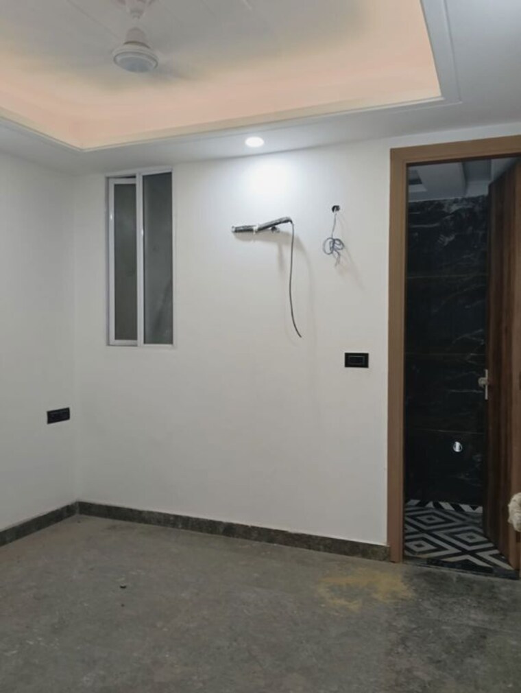 Room, malviya nagar 3 Bedroom 120 Sq.Yd. Apartment In Malviya Nagar Delhi 10443498