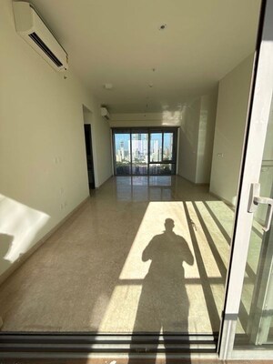 Building Lobby in 4 BHK Apartment at Piramal Mahalaxmi, Mahalaxmi – for Rent
