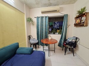 1 RK Apartment For Rent in Dahisar West